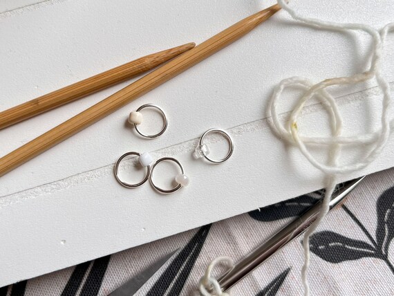 Mini/Raglan Set of 4 Snag Free Stitch Markers - Knitting Gift - Raglan Knitting - Knitting Notions - Pick Your Size - Shades of White