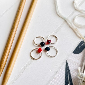Mini/Raglan Set of 4 Snag Free Stitch Markers - Knitting Gift - Raglan Knitting - Knitting Notions - Pick Your Size - Shades of Black & Red