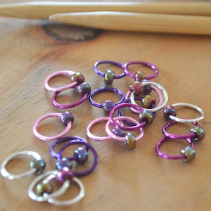 Snag Free Knitting Stitch Markers: Iridescent Glass Beads