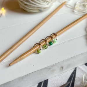 Mini/Raglan Set of 4 Snag Free Stitch Markers - Knitting Gift - Raglan Knitting - Knitting Notions - Pick Your Size - Shades of Green