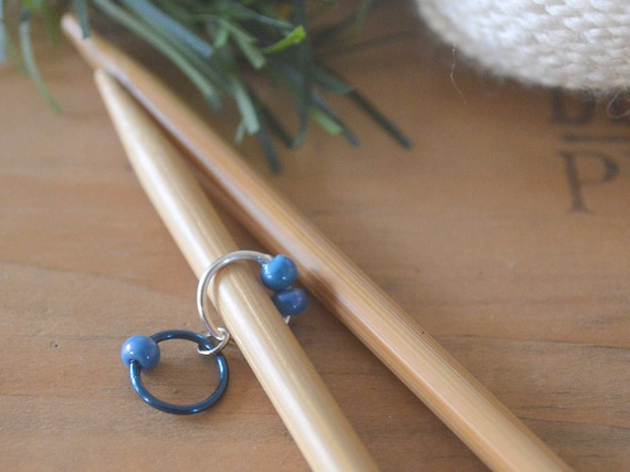 Snag-Free Knitting Row Counter – Silver and Blue