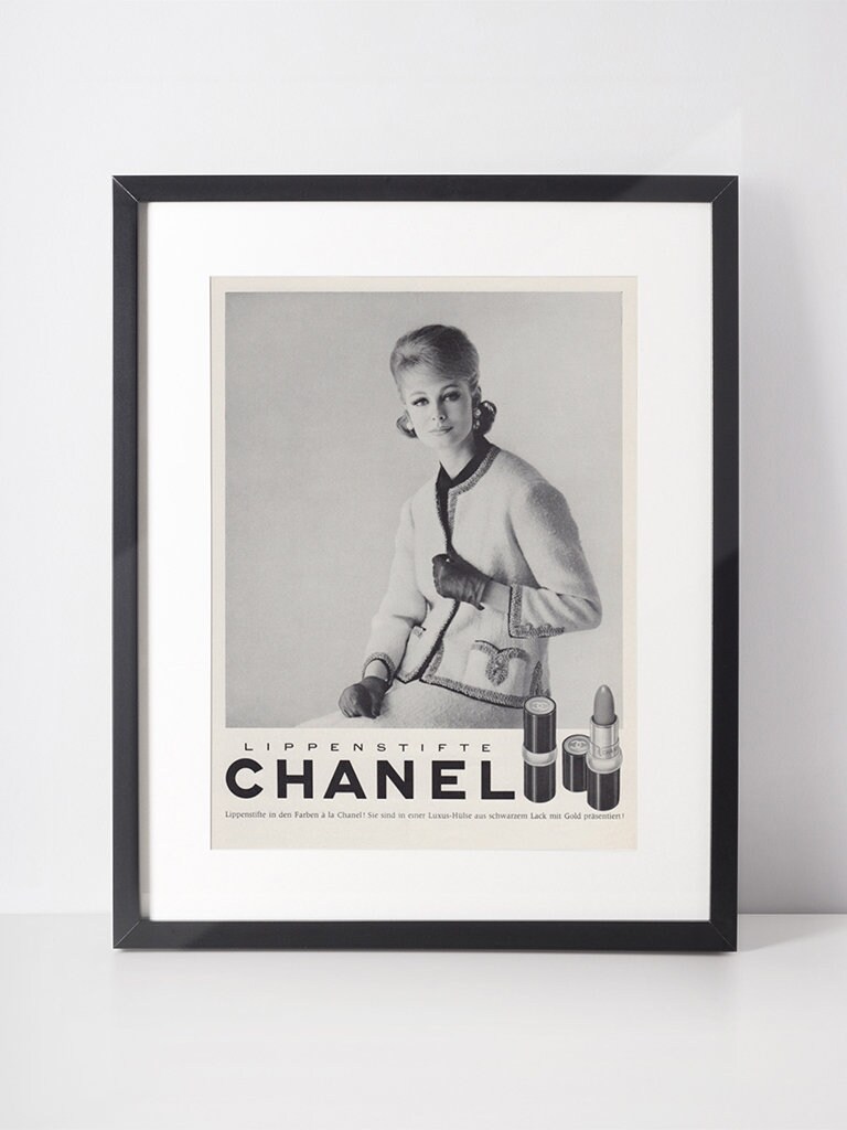 CHANEL vintageポスター CHANEL 1961 Vintage Advertisement 1960s Beauty Print Ad Lipstick