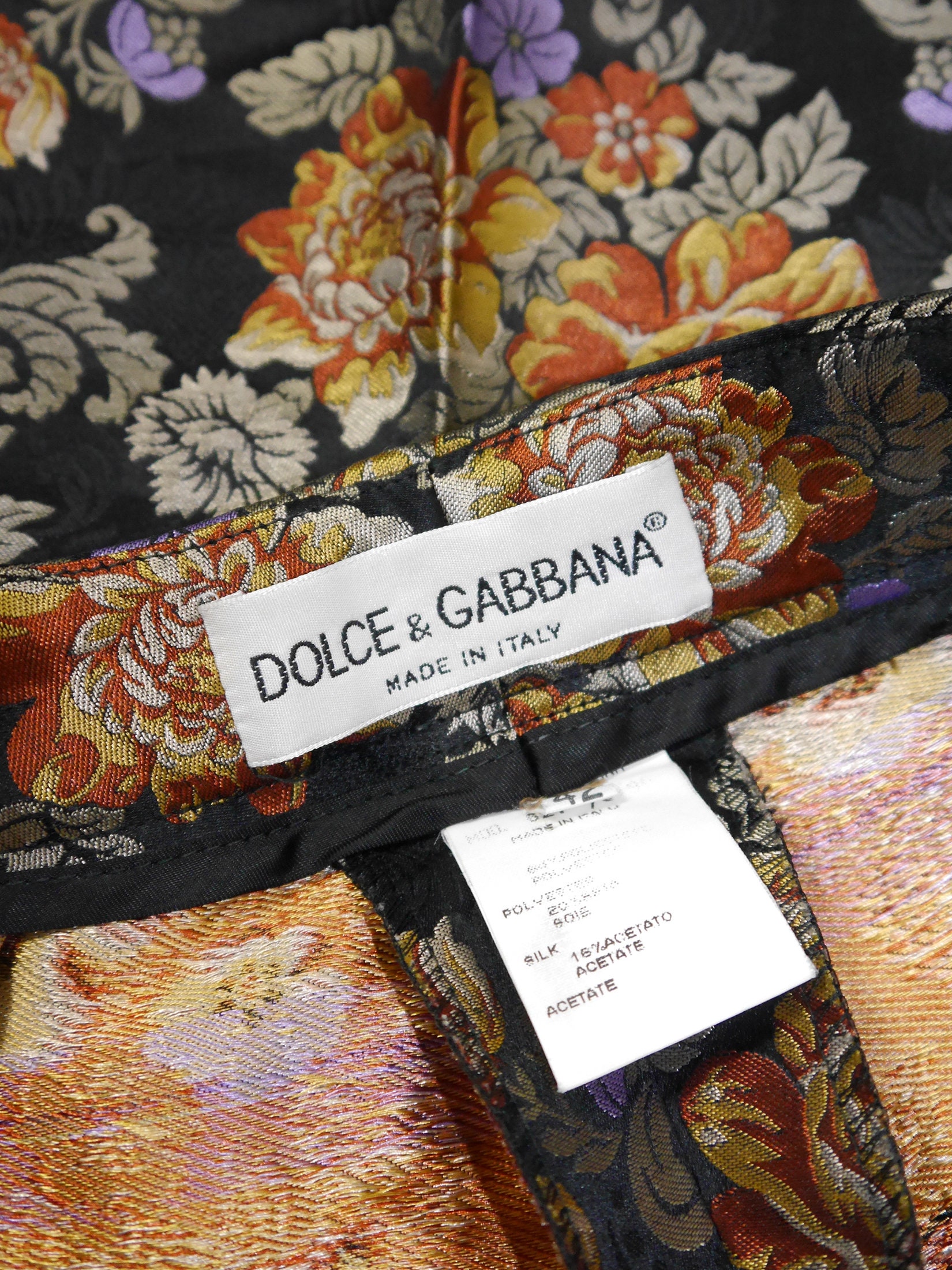 【関税&送料込】Dolce & Gabbana Pants With Floral Print Dolce & Gabbana Cropped Floral-Print Pants | Sendegaro US