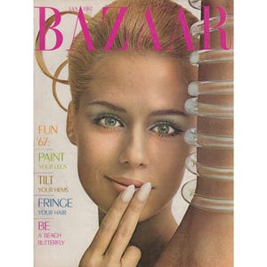 Harper&#39;s Bazaar US January 1967 Vintage Fashion Magazine 1960s Retro Birthday Anniversary Christmas Gift Present Photos Ads Advertisements