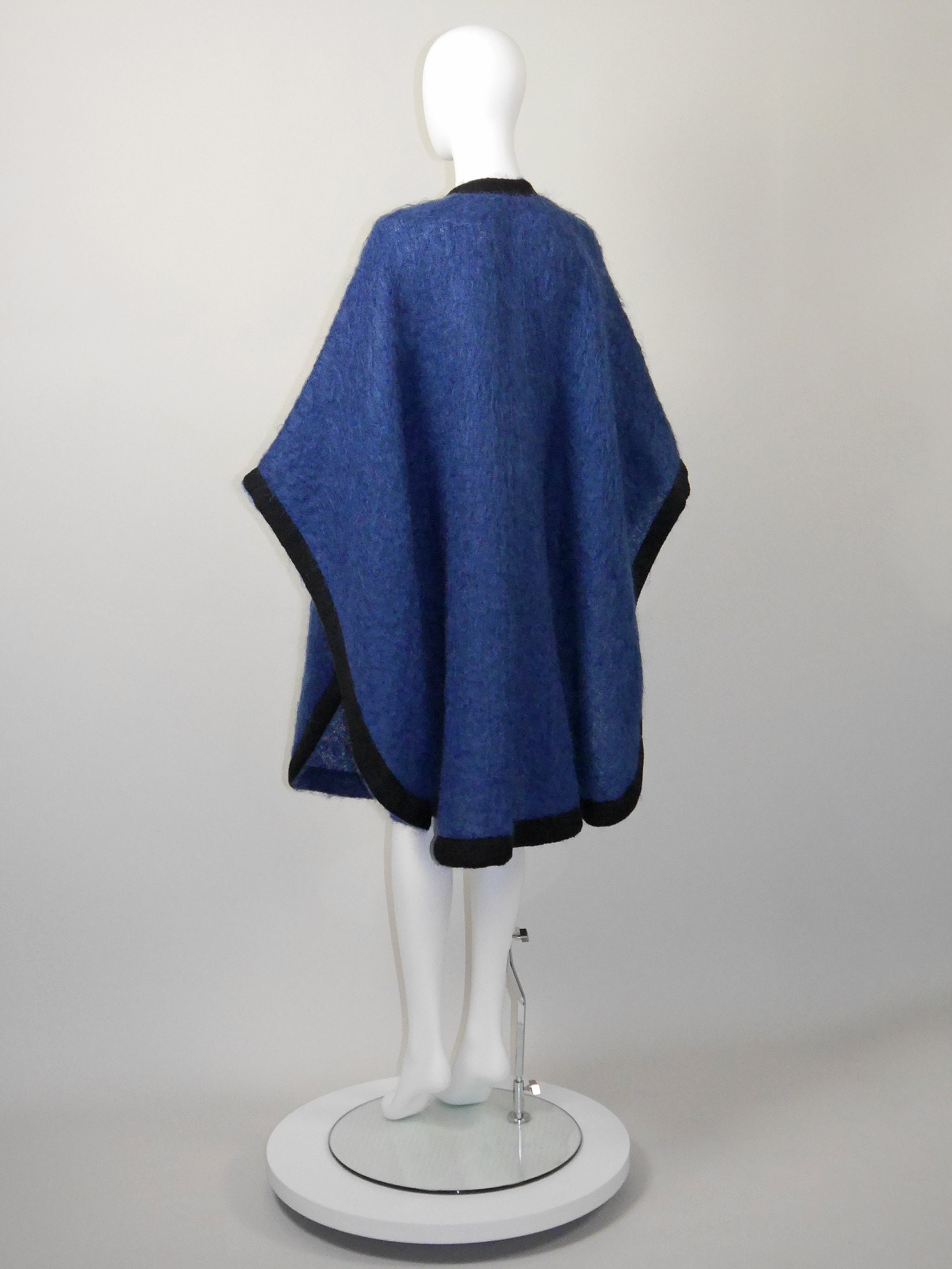 1970s～ euro vintage cape Vintage 1970's Jaeger Cape - Brick Vintage