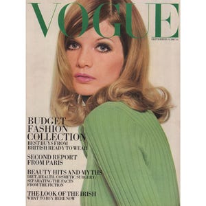 Vogue April 15 1967 Original Vintage Fashion Magazine Twiggy