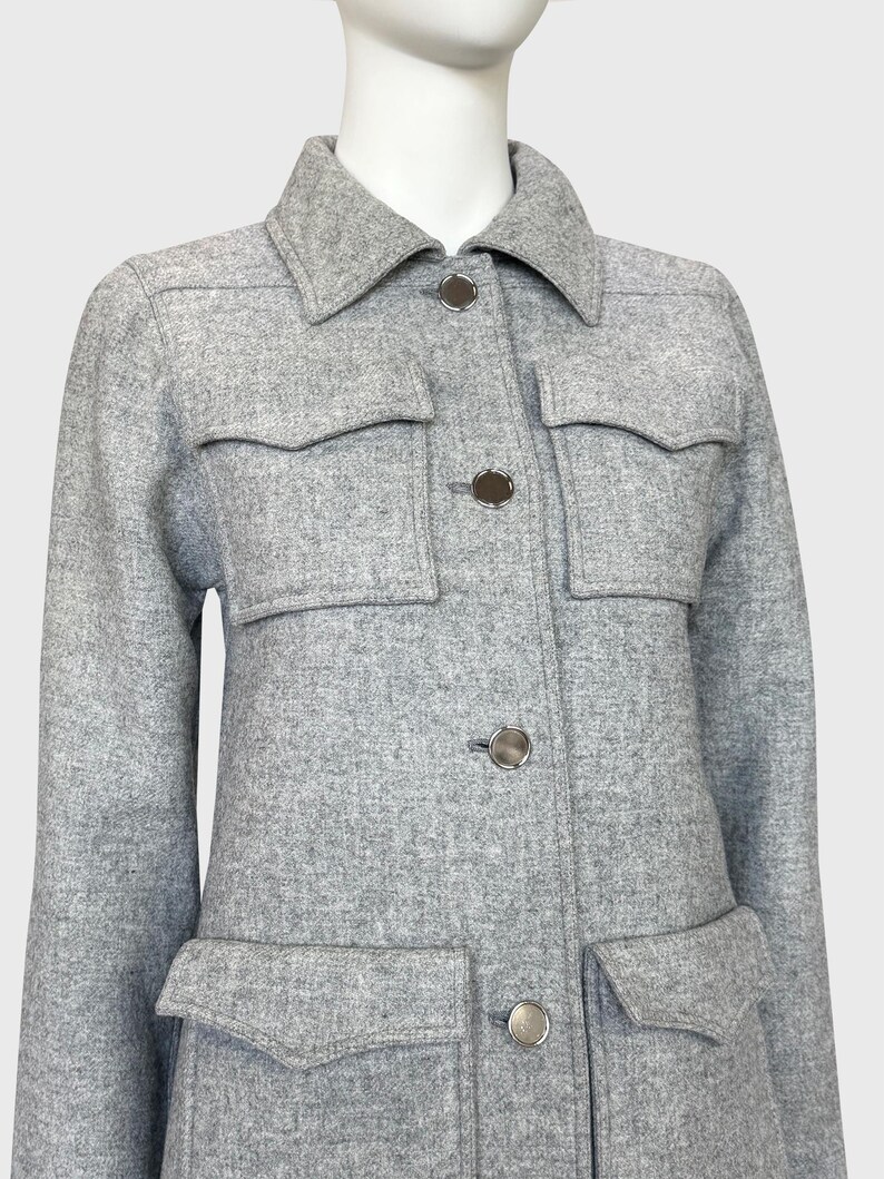 COURRÈGES Couture Future 1970s Vintage Coat w/ Flap Pockets High Back Vent Slit Grey Wool Transitional Season XS-Small US 2-4-6 image 3