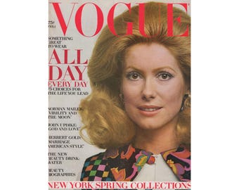 VOGUE US February 1st 1971 Vintage Fashion Magazine 1970s Retro Birthday Anniversary Christmas Gift Present Photos Ads Advertisements