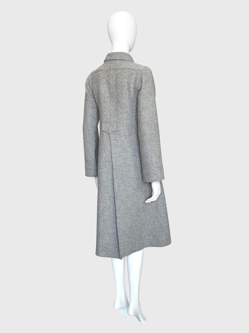 COURRÈGES Couture Future 1970s Vintage Coat w/ Flap Pockets High Back Vent Slit Grey Wool Transitional Season XS-Small US 2-4-6 image 8