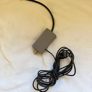 Interruptor RF Nintendo vintage dos anos 80, modelo NES-003, para console NES.
