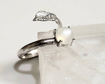 Adjustable white moonstone sterling silver ring with rose leaf