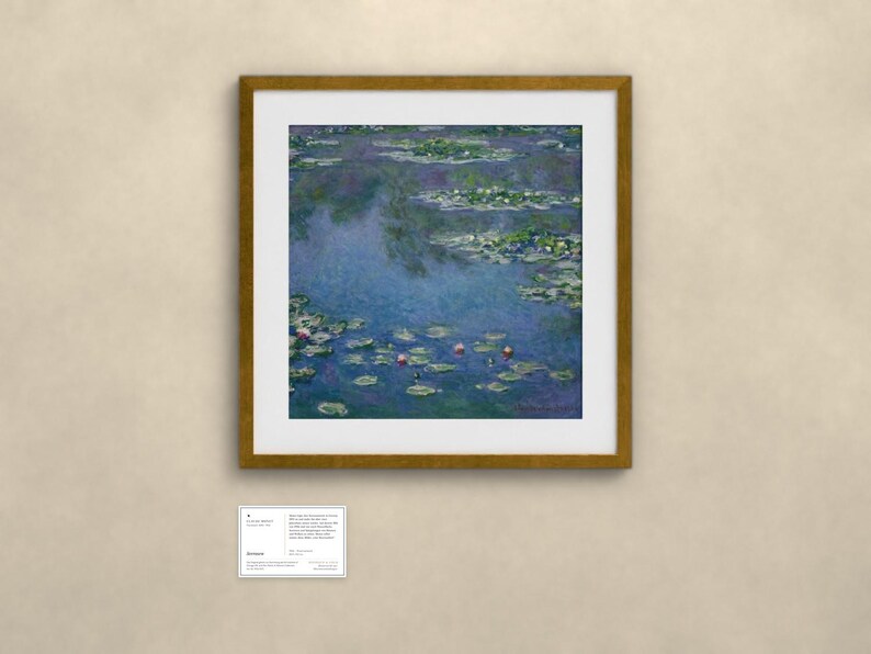 Puede incluir: Una impresi&oacute;n enmarcada del cuadro Nen&uacute;fares de Claude Monet, con agua azul, hojas de nen&uacute;far verdes y flores rosas. Debajo de la obra hay una peque&ntilde;a placa informativa blanca con texto negro que detalla la pieza y al artista.
