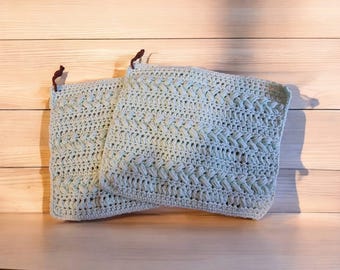 Crocheted pot holder / trivet ear of corn