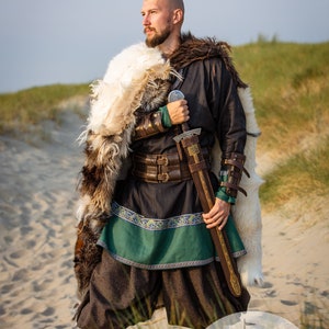 Men's Medieval Viking Tunic bjorn the Woodman Linen Tunic With ...