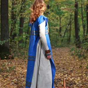 Soprabito grembiule medievale Armstreet Sunshine Janet Grembiule Sopravveste senza maniche LARP SCA Cosplay Costume di rievocazione storica medievale immagine 5