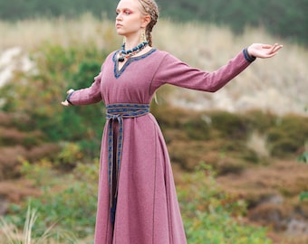 Armstreet LIMITED EDITION ! Long Woolen Viking Dress with leather trim "Solveig"; larp; sca; cosplay; historical reenactment viking dress