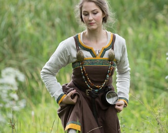 Armstreet Wikinger Kleid & Schürze "Ingrid die Herdhüterin"; Larp; SKA; Kostüm; Ren-Messe; Mittelalterliche Fantasie; Historisches Reenactment Wikinger Gewand