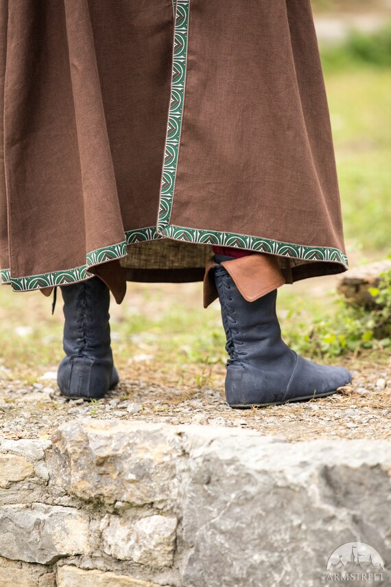 Middle ages boots sale
