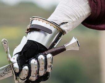 Armstreet Finger Gauntlets “The Kingmaker”; 15th CenturyStyle articulated gauntlets; Historical Reenactment LARP; SCA; Custom size armor