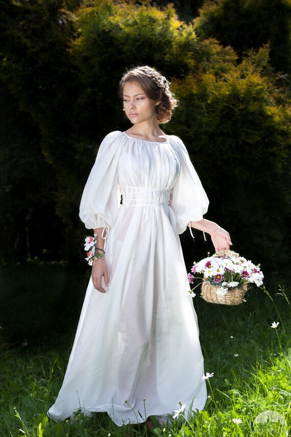 Robe médiévale blanche new arrivals