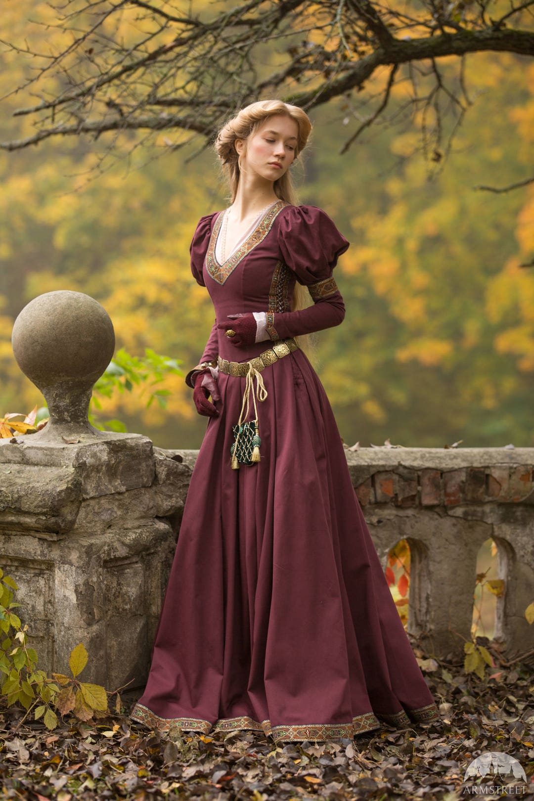 Armstreet Medieval Fantasy Dress princess in Exile Outfit Renaissance ...