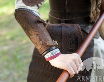 Brazaletes de cuero labrados Armstreet Viking “Shieldmaiden”; LARP; SCA; Cosplay; Guardia de brazo guerrero de recreación histórica medieval