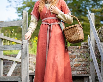 Armstreet Medieval Linen Overdress with V-neck "Ilse the Bright"; Viking overtunic; LARP; SCA; Cosplay; Ren Fair peasant dress; Fixed sizes!