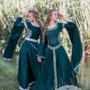 Armstreet Cotton dress with long sleeves and pleated bodice “Water Flowers”; Medieval; Renaissance; LARP; SCA; Cosplay; Historical dress