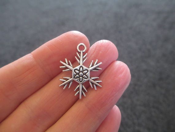 50/260pcs Lot de bricolage Tibetan Silver Snowflake Bijoux Charm Pendentifs 20x15mm A842C