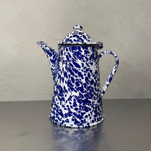 Vintage Marbled Enamel Coffee Pot with Hinged Lid, Blue and White