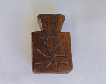 Early 20th cent. Swat Valley wood cattle charm