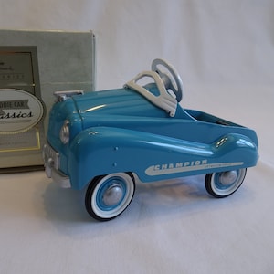 ホールマーク キディ ダイキャスト マレー チャンピオン カー、ヴィンテージ ターコイズ ブルー メタル 子供用ペダル ビークル レプリカ