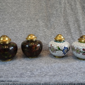 Cloisonné Floral Salt & Pepper Shaker Set, Vintage Chinese Enamel Flower Seasoning Display Containers
