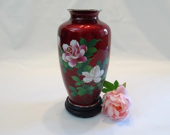 Japanese Pigeon Blood Red Ginbari Vase on Wooden Stand, Vintage Foil Cloisonné Enamel Floral Vase, Collectible Asian Decorative Accent