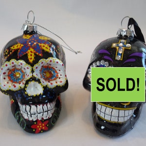 Day of the Dead Skull Ornament, Vintage Floral Human Head Sculpture, Halloween Holiday Decoration