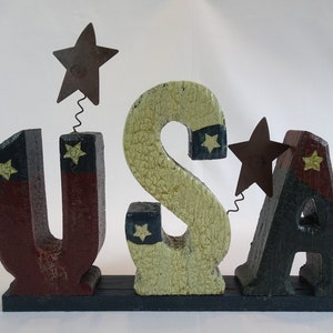 Red White & Blue Distressed Painted USA Table Display, Vintage Patriotic Distress Painted Decoration