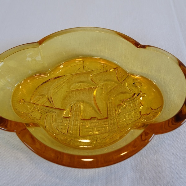 Galleon Sailing Ship Trinket Tray, Vintage Amber Glass Ring Holder, Vanity Jewelry Storage Dish