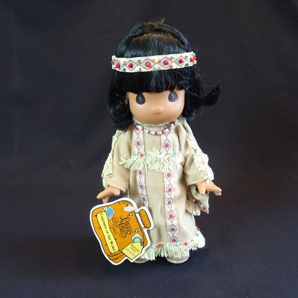 Precious Moments Children of the World Doll, Embajador de Morning Glory America, Vintage International Dressed Collectible