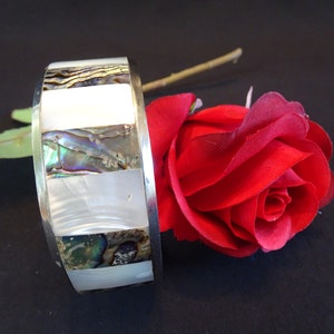 Balikbayan Handicraft Mother of Pearl Bracelet, Vintage Philippines Woman Fashion Accessory