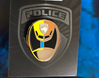 Power Rangers SPD Yellow Ranger "Z" Helmet Pin