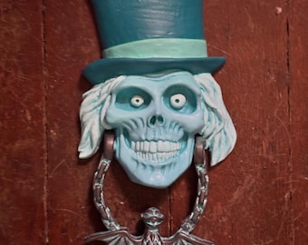 NEW! Glow in the Dark! Hatbox Ghost door knocker prop