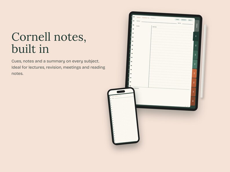 Puede incluir: Una tableta digital y un tel&eacute;fono inteligente que muestran una plantilla de notas Cornell con secciones rayadas para pistas, notas y un resumen. La tableta tiene un marco oscuro, un l&aacute;piz &oacute;ptico lateral y pesta&ntilde;as de colores. Texto: Cornell notes, built in.