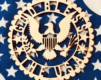 God Bless the U.S.A.-- 8" diameter round sign, table decoration, optional cloth US flag background. Independence Day, 4th of July, Patriotic