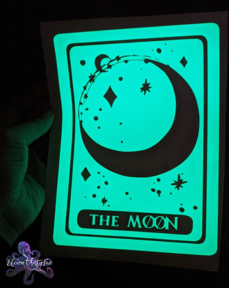 Tarot moon vector symbol