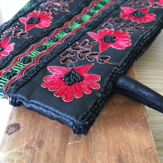 Beaded Embroidered Japanese Black Red Purse // Ja… - image 8