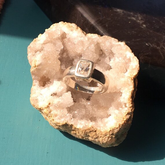 Silver Diamond Wedding Ring // .925 Silver Crysta… - image 2