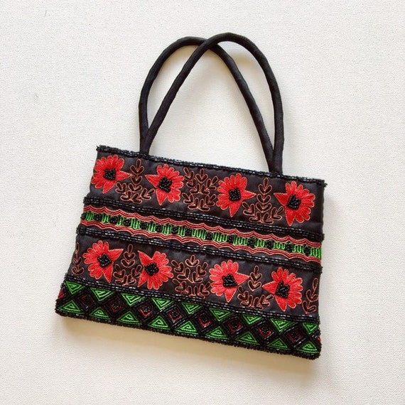 Beaded Embroidered Japanese Black Red Purse // Ja… - image 6