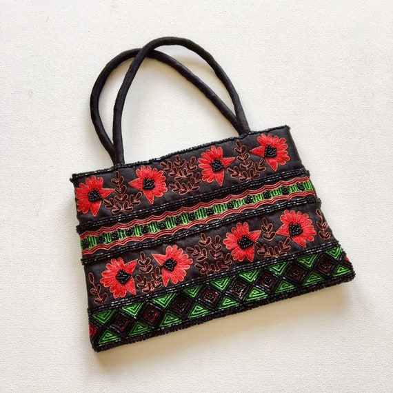 Beaded Embroidered Japanese Black Red Purse // Ja… - image 1