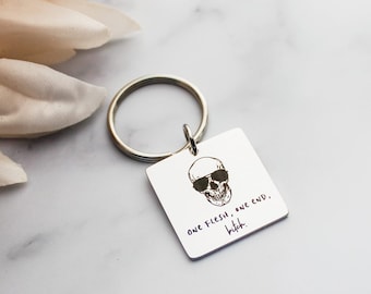 One Flesh One End Keychain | Bookish Jewelry | Gideon The Ninth | The Locked Tomb | Book Key Chain | BookTok | Skull Keychain | Gideon Nav