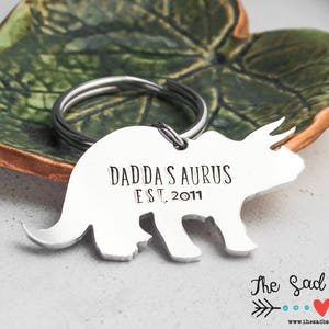 Daddasaurus Dinosaur Keychain, Triceratops Keychain, Custom Dinosaur Gift, Gifts for Him, Dino Dad, Father's Day, Personalized Keychain